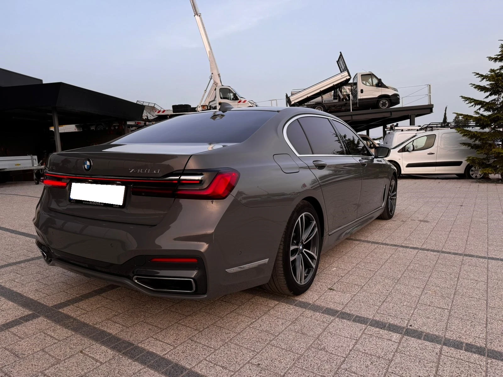 BMW 740 Ld Xdrive M-Packet Гаранционен - изображение 6