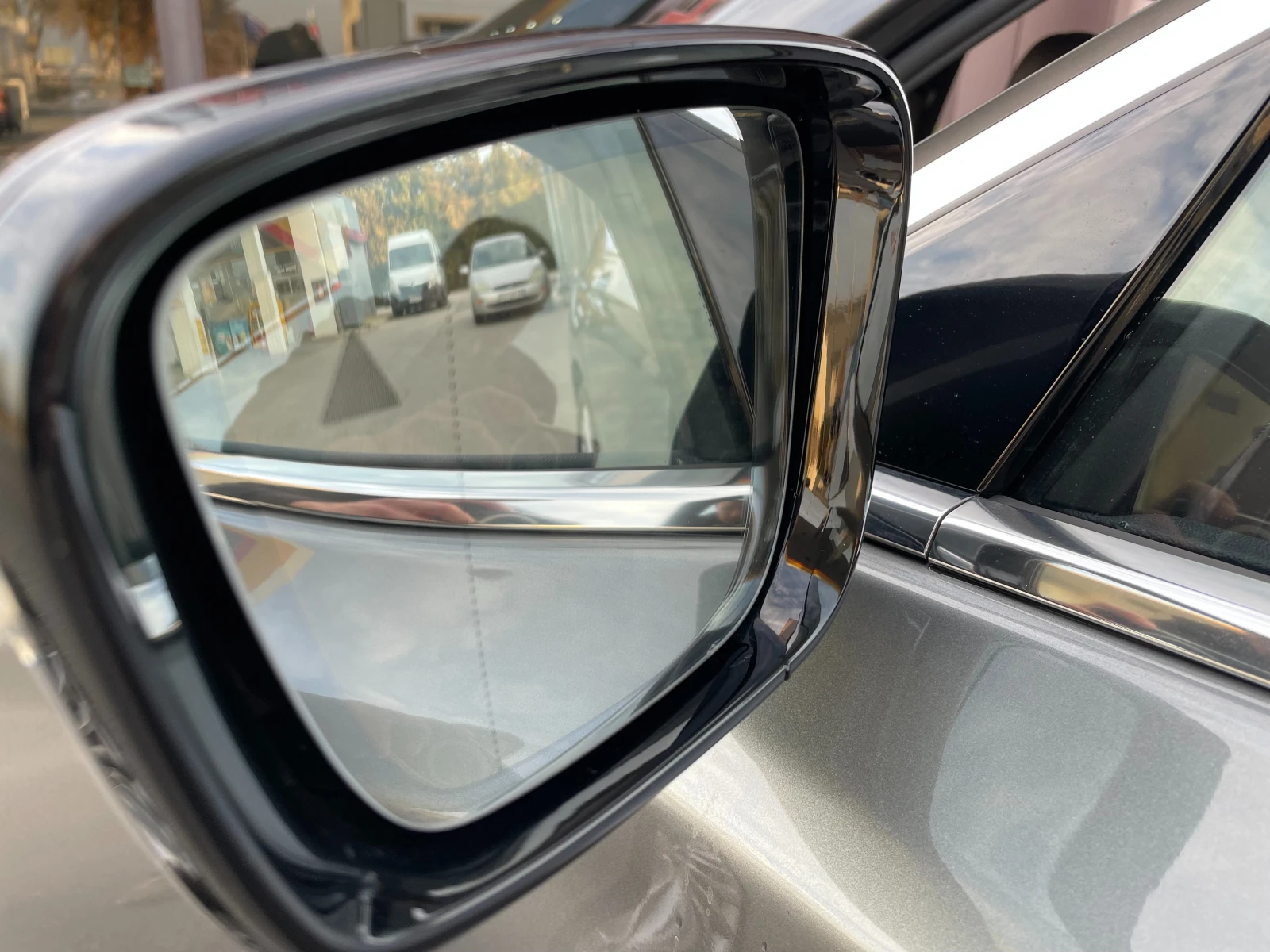 BMW 740 XD-MASSAGE-ОБДУХВАНЕ-360CAM-СМАРТ КЛЮЧ | Mobile.bg — изображение 17