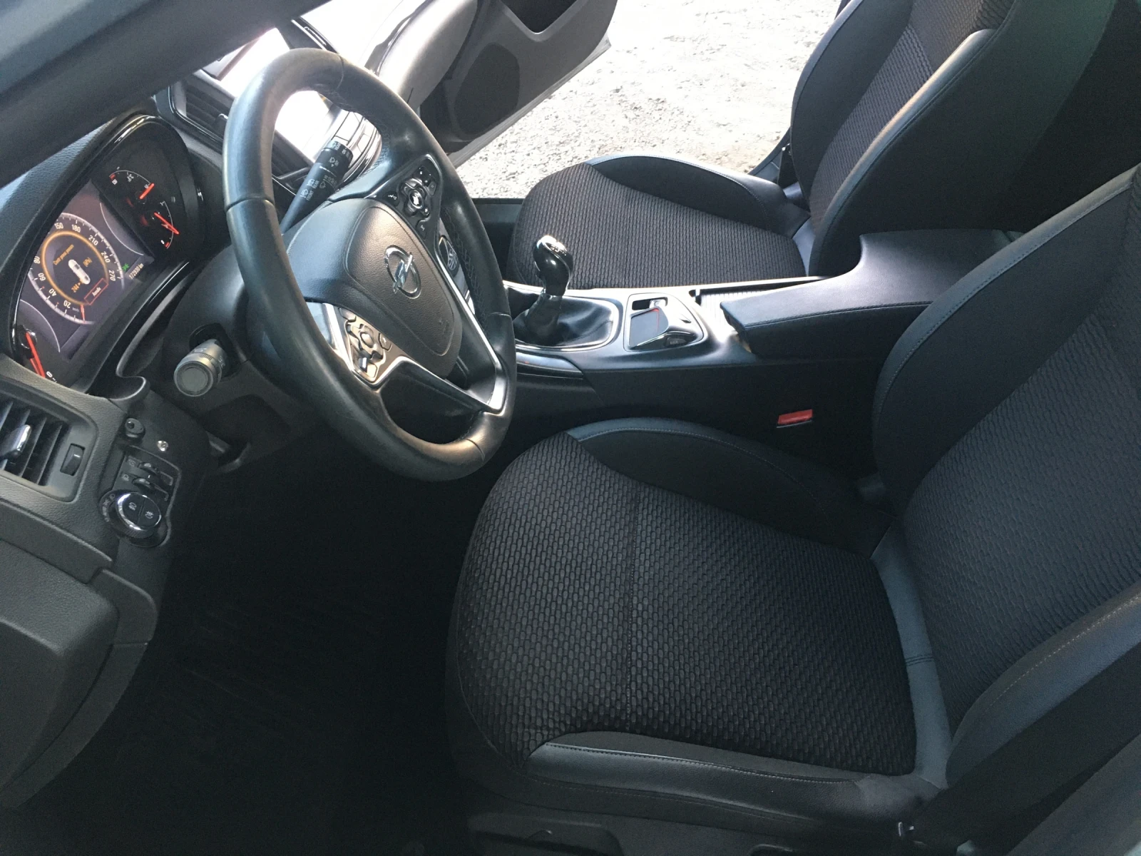 Opel Insignia 2.0 ST COSMO 140k.c.ECO FLEX | Mobile.bg — изображение 13