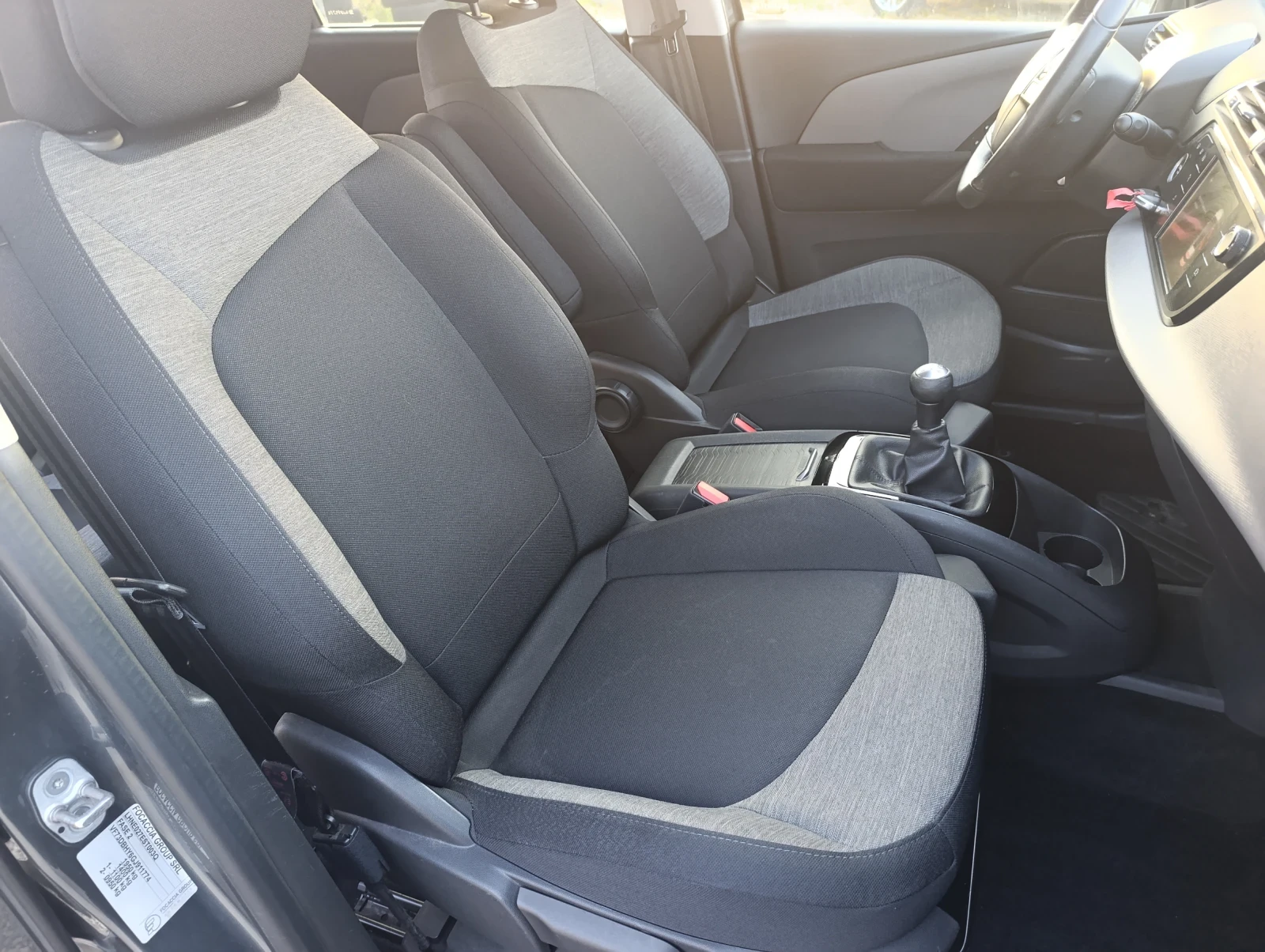 Citroen C3 Picasso 1.6 Blue-HDi Live - изображение 10