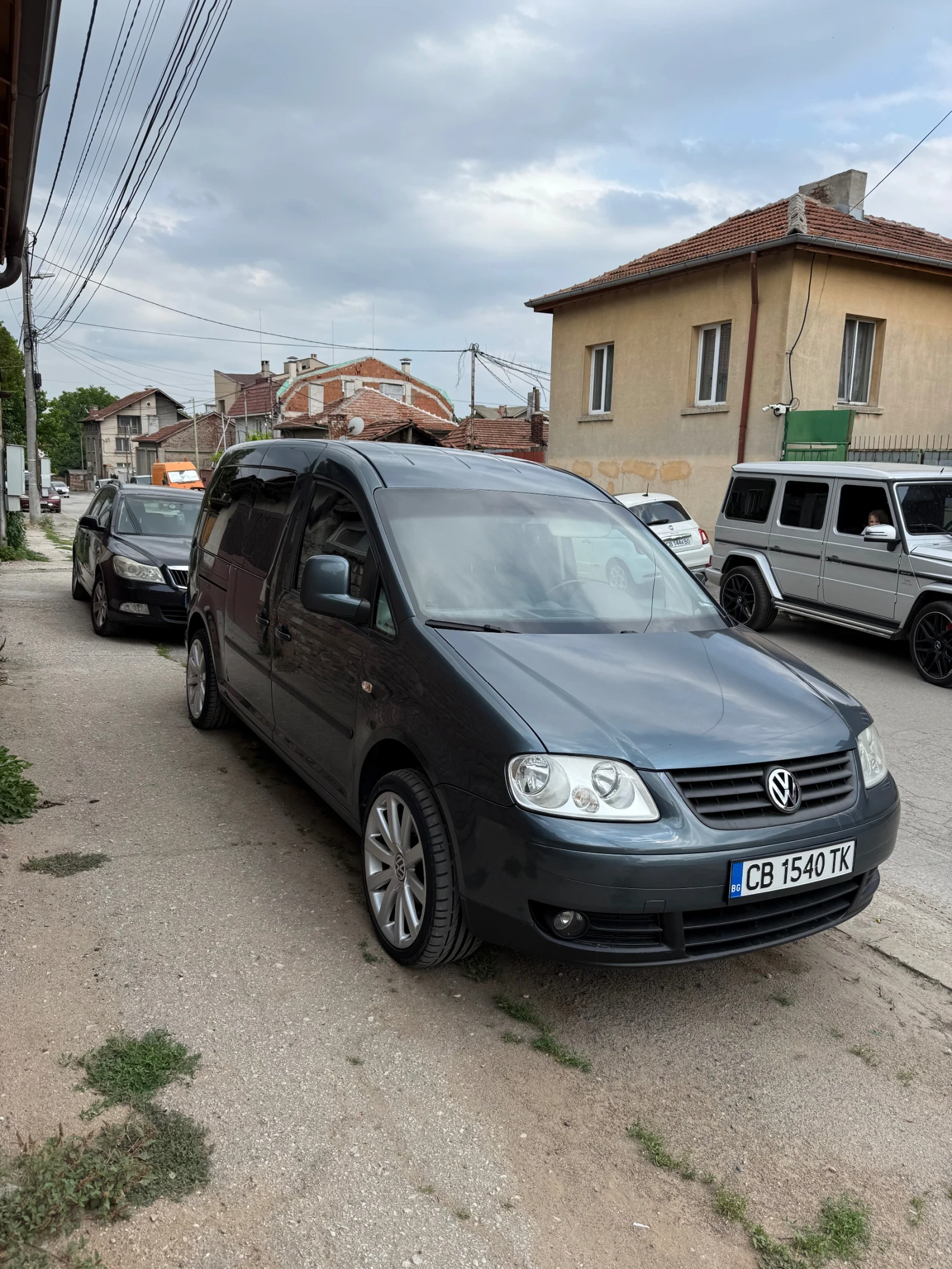 VW Caddy 1.9 DSG 7места MAXI - изображение 2