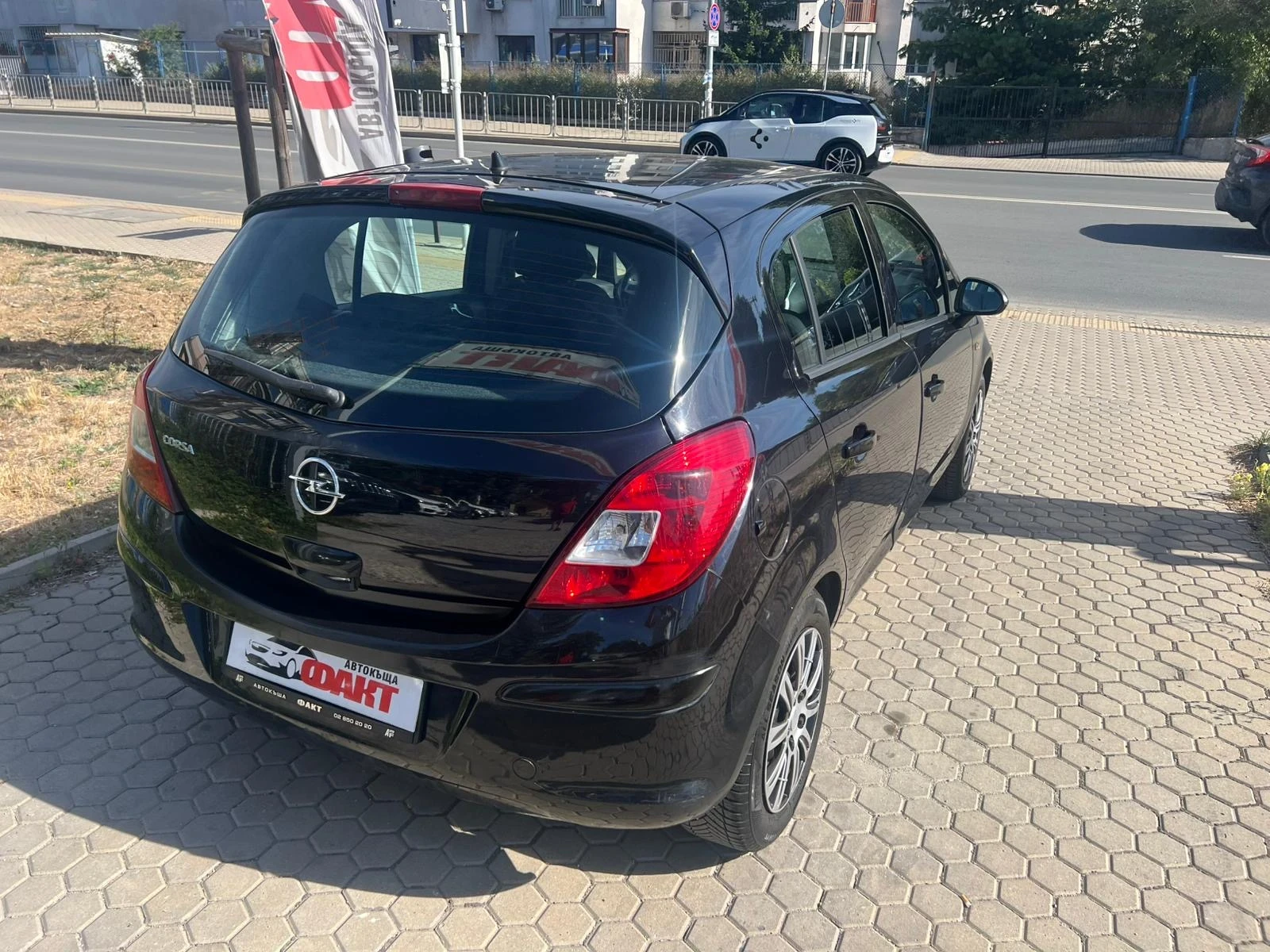 Opel Corsa 1.2i/KLIMA - изображение 4