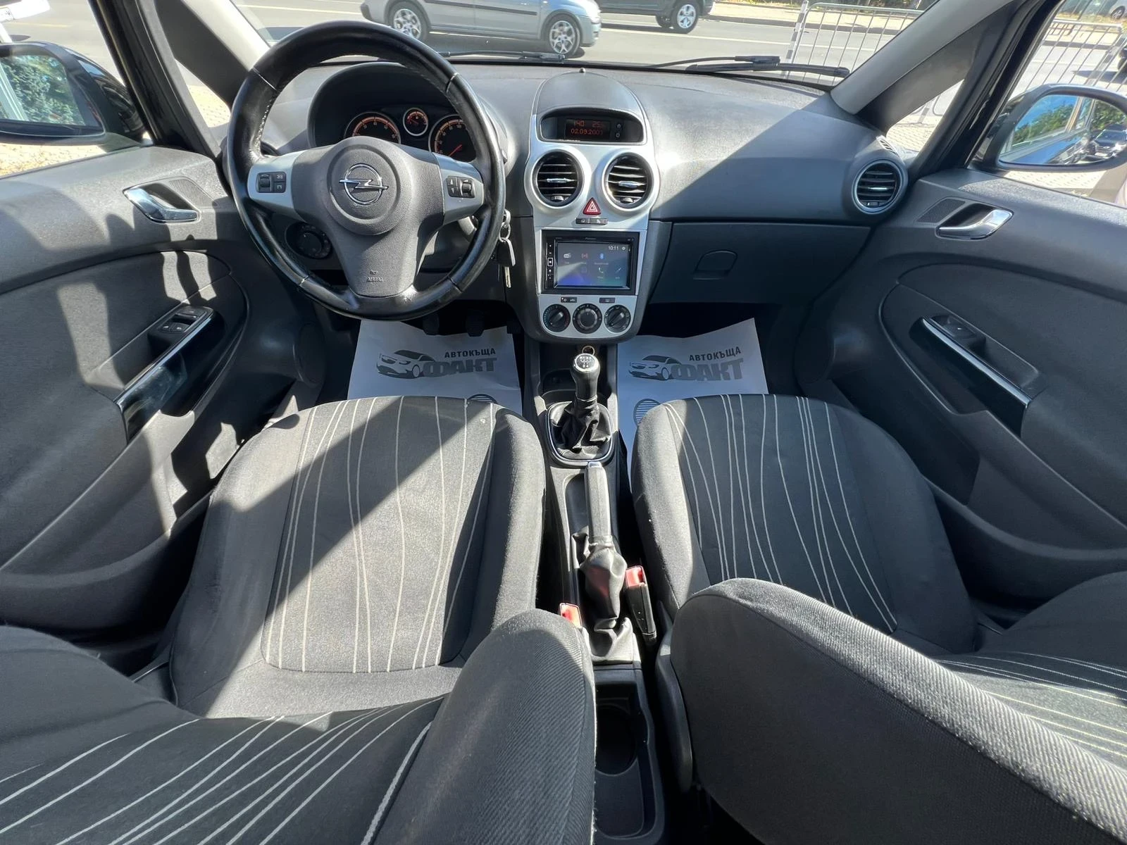 Opel Corsa 1.2i/KLIMA - изображение 9