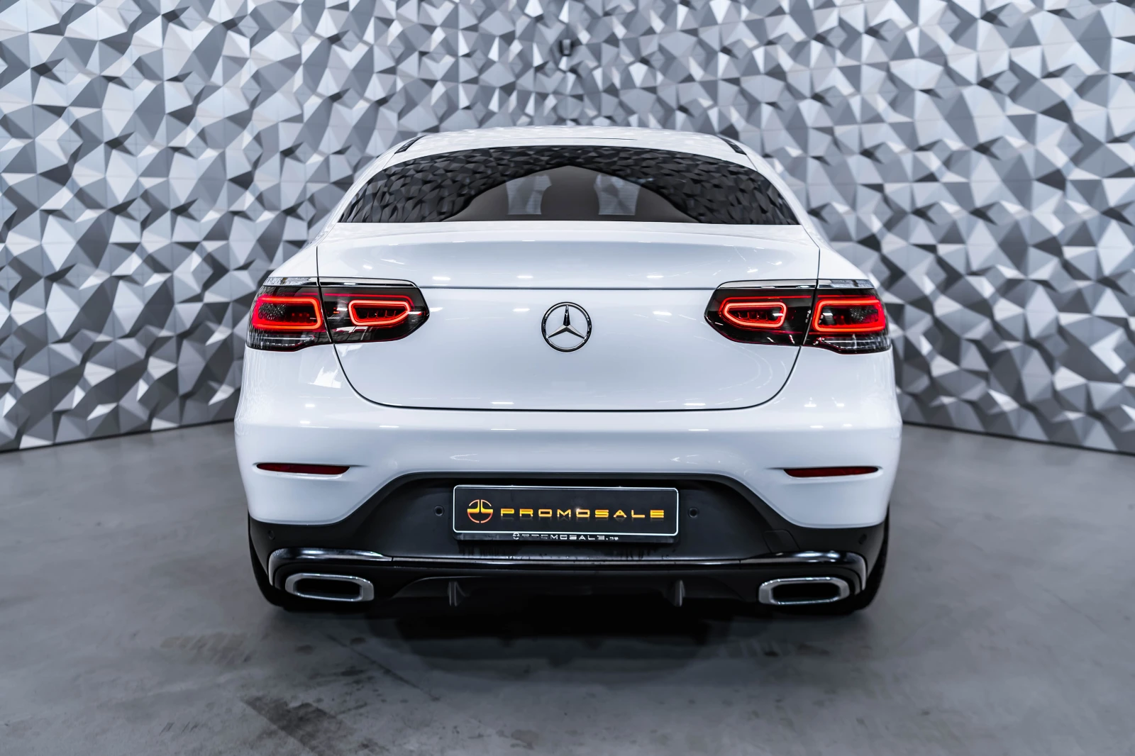 Mercedes-Benz GLC 200 4Matic Coupe* AMG* Camera - изображение 5
