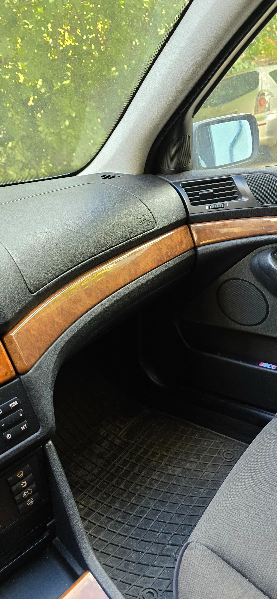 BMW 520  - изображение 8