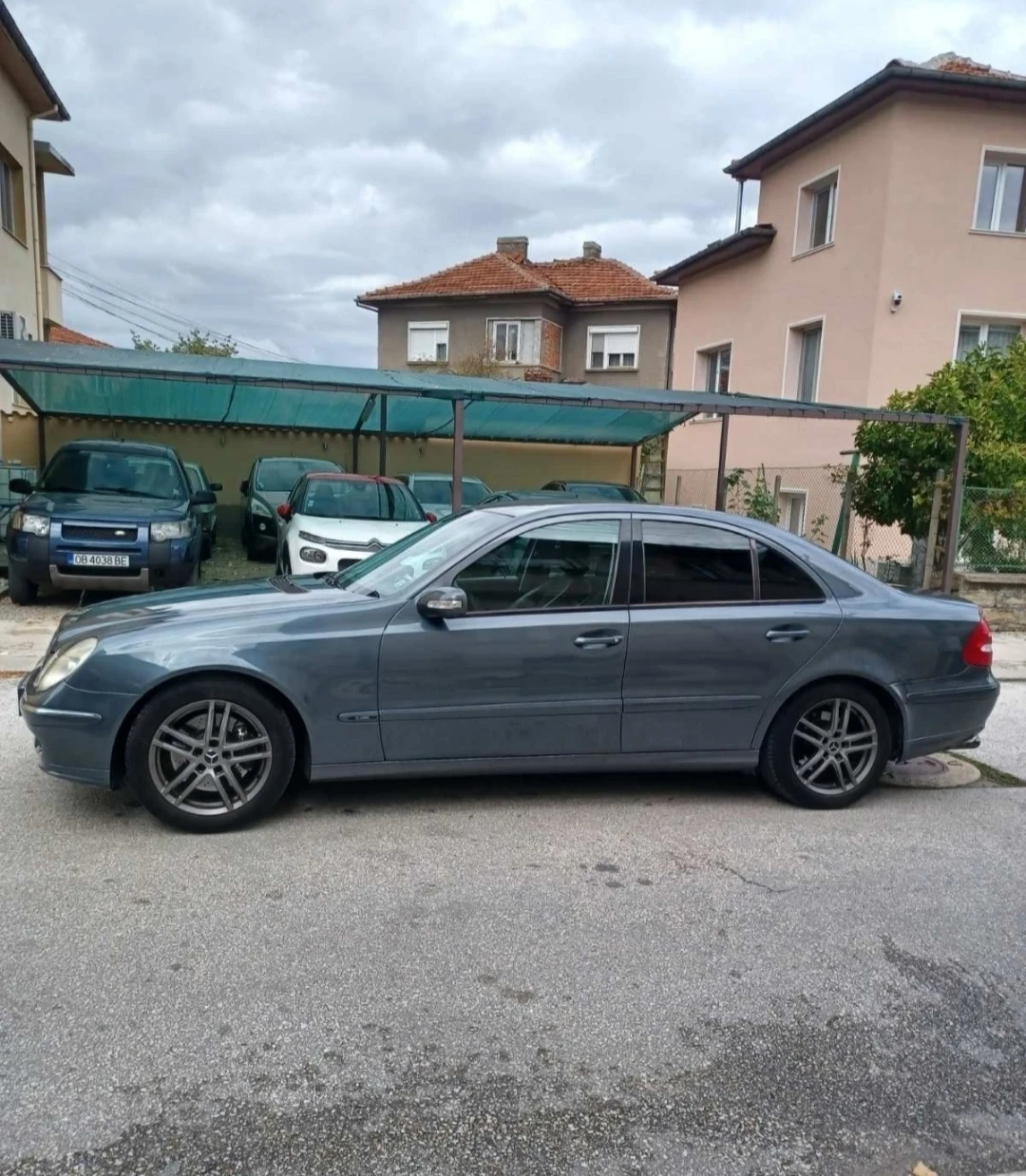 Mercedes-Benz E 200 Compressor  - изображение 4