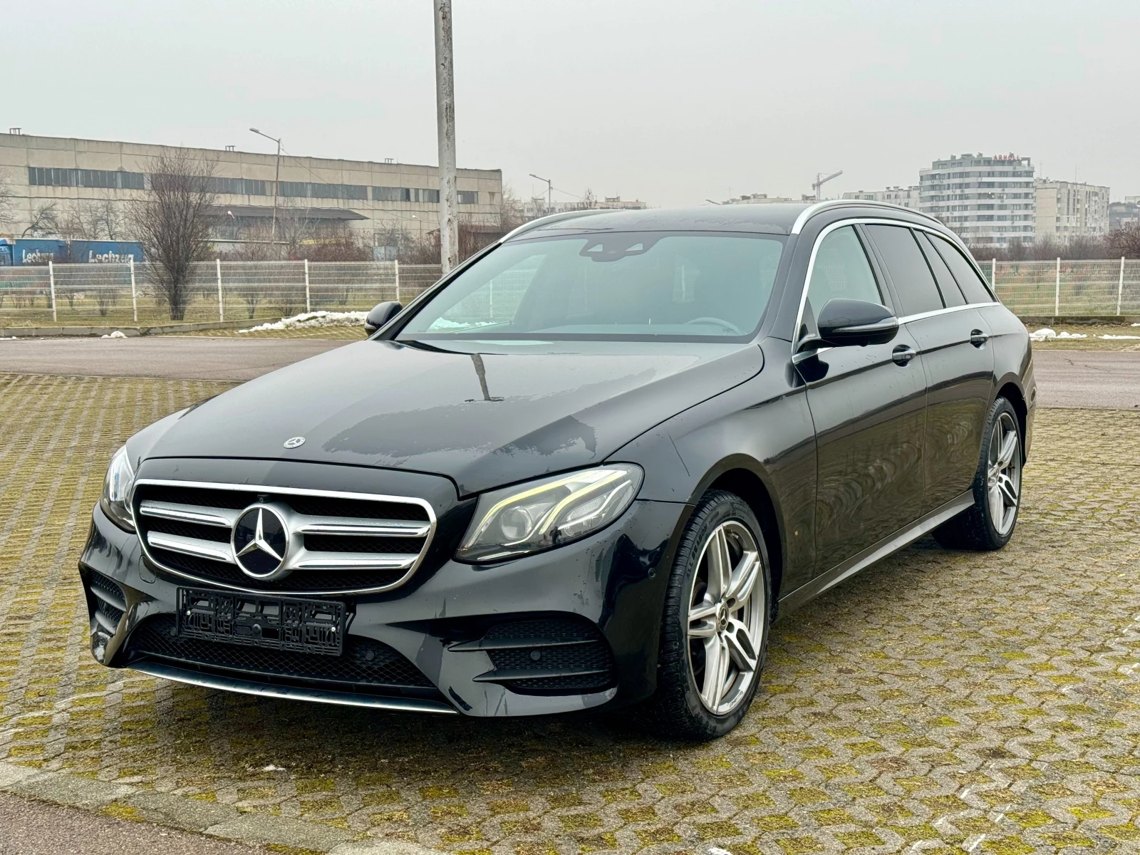 Mercedes-Benz E 220 D/face/4matic/amg/9g tronic - изображение 3