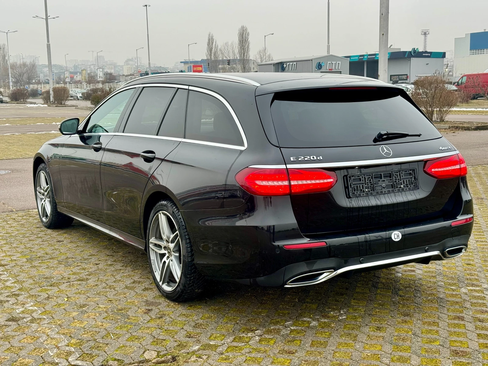 Mercedes-Benz E 220 D/face/4matic/amg/9g tronic - изображение 4