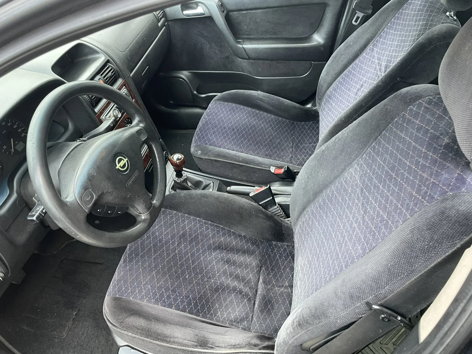 Opel Astra 2.0 DTL - изображение 4