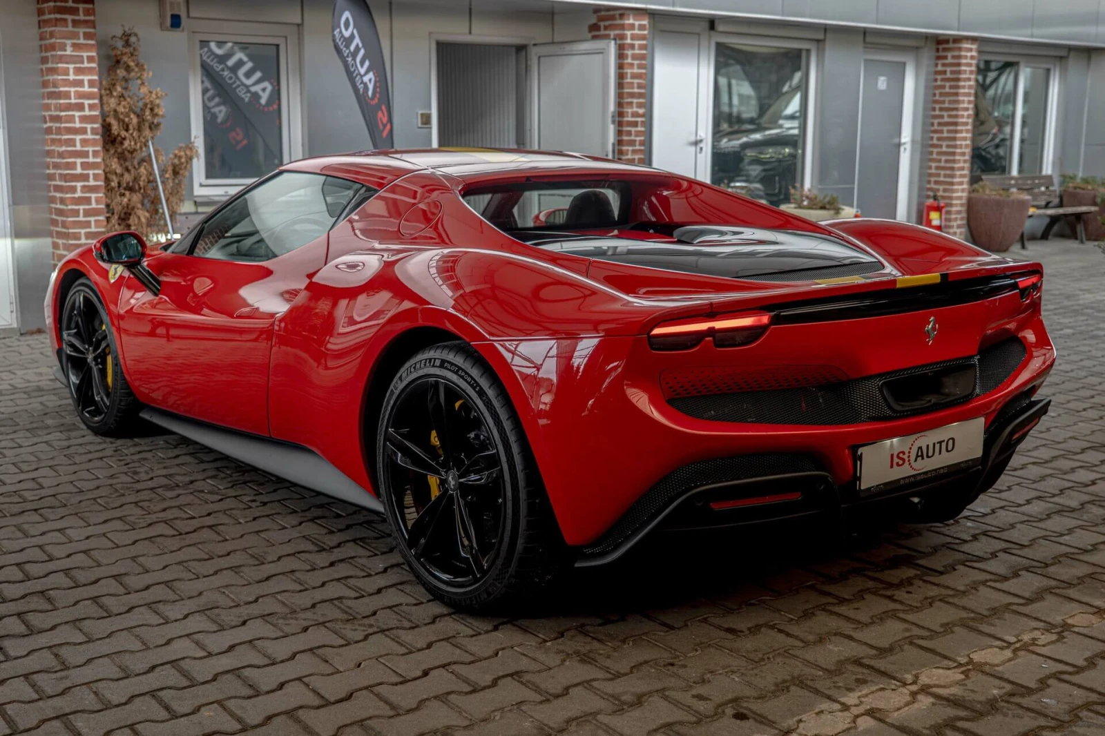 Ferrari 296GTB Fiorano/JBL/Lift/Камера/Керамика/, снимка 6 - Автомобили и джипове - 54071828