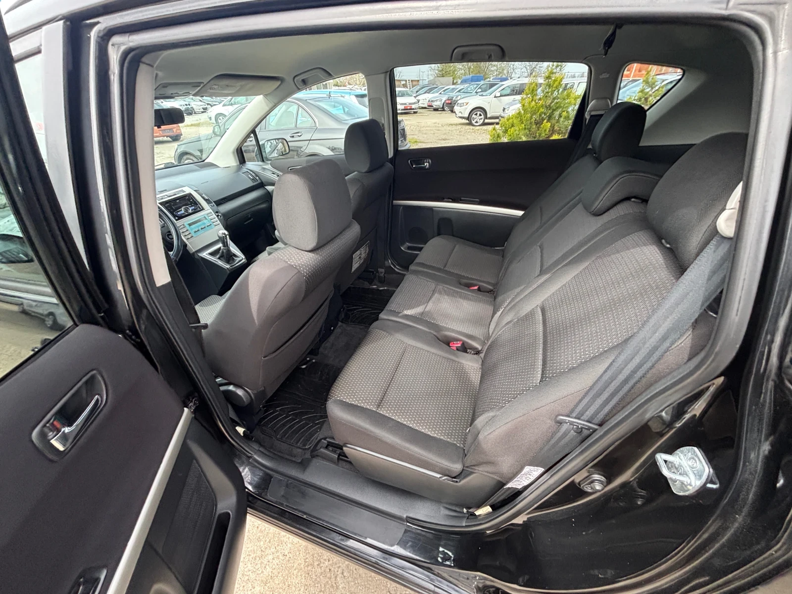 Toyota Corolla verso 2009+ ФЕЙС+ 2.2+ 136кс+ С.ИСТОРИЯ+ Н.ГУМИ, снимка 12 - Автомобили и джипове - 54207651