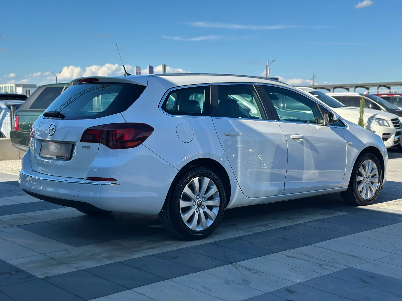 Opel Astra * Facelift* 1.7CDTI* Cosmo* , снимка 5 - Автомобили и джипове - 54334762