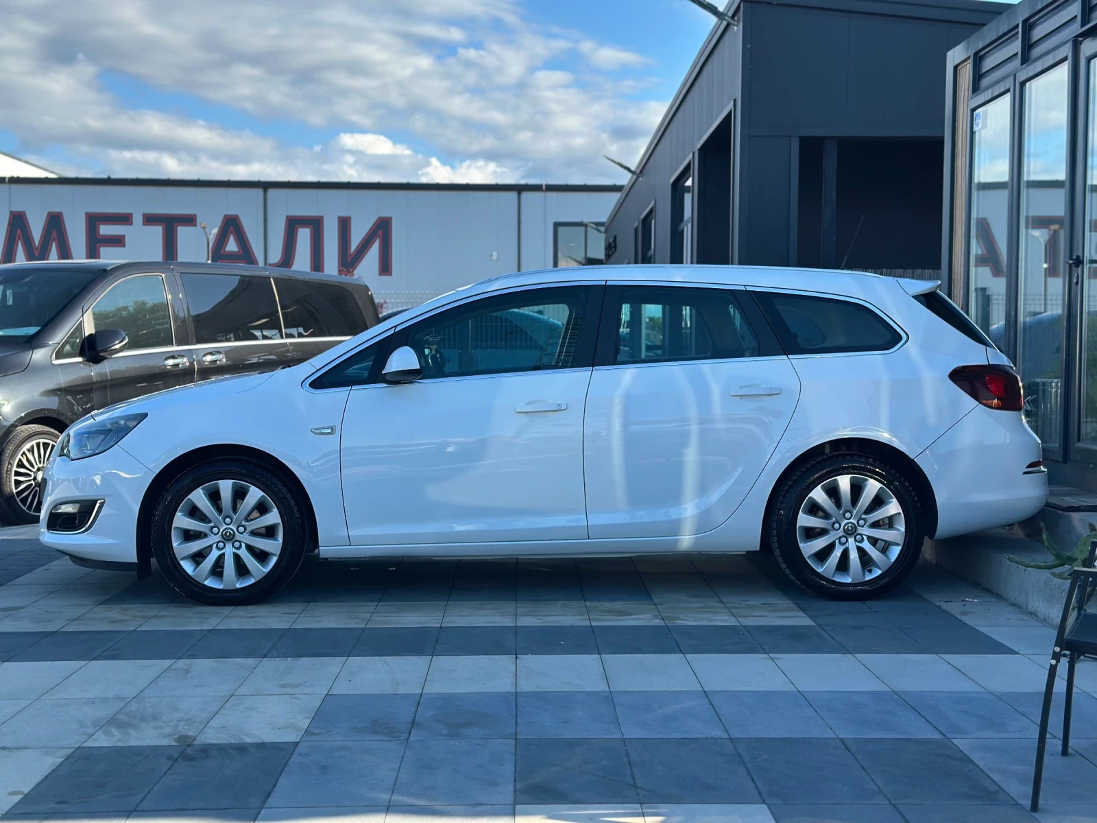 Opel Astra * Facelift* 1.7CDTI* Cosmo* , снимка 6 - Автомобили и джипове - 54334762