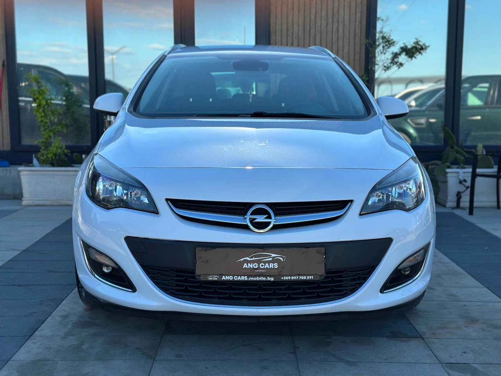 Opel Astra * Facelift* 1.7CDTI* Cosmo* , снимка 3 - Автомобили и джипове - 54334762