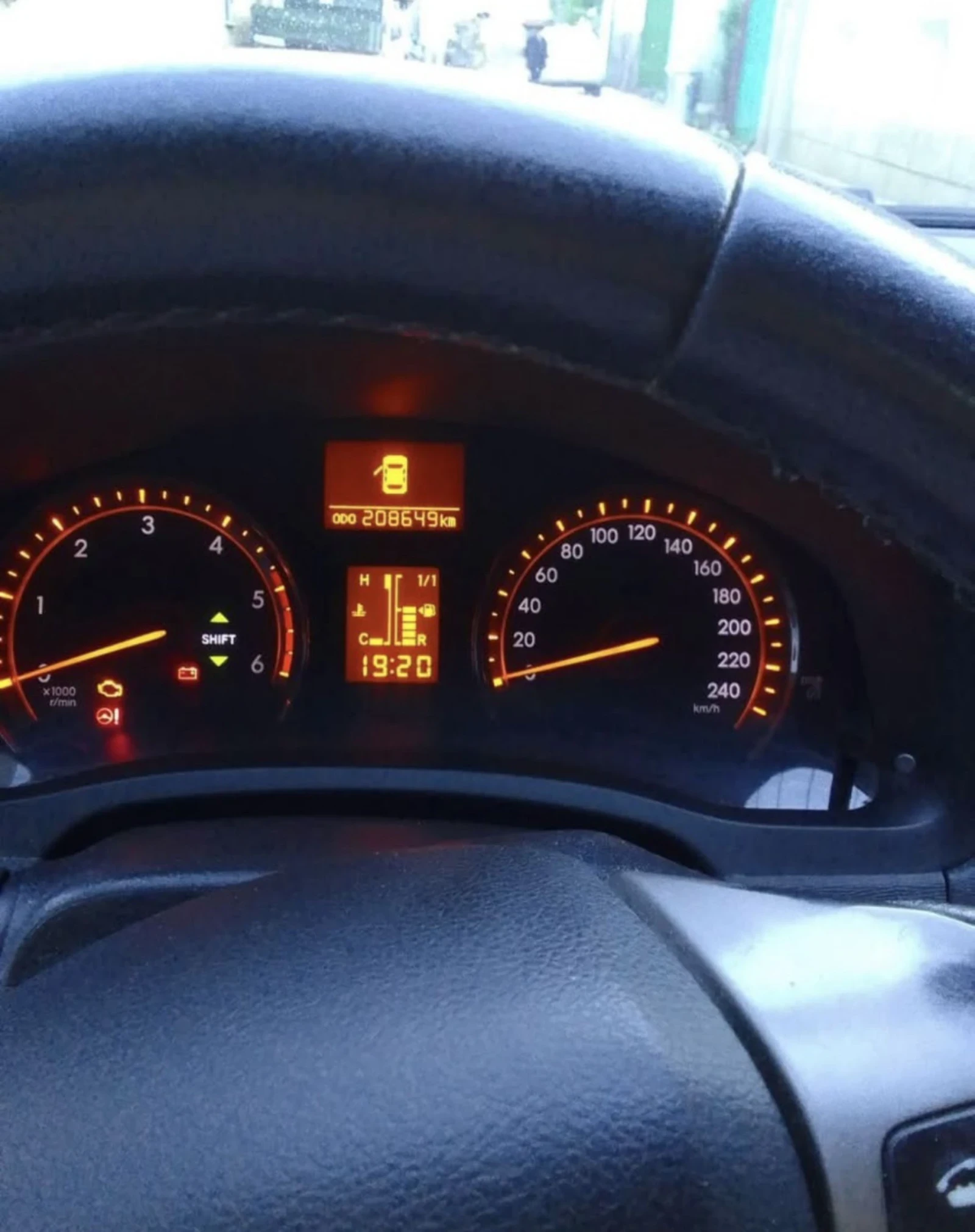 Toyota Avensis | Mobile.bg � ����������� 10