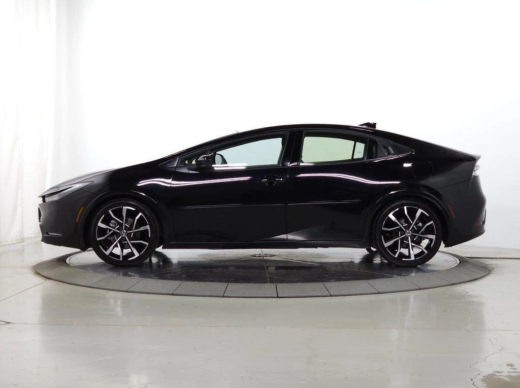 Toyota Prius, снимка 3 - Автомобили и джипове - 54610054