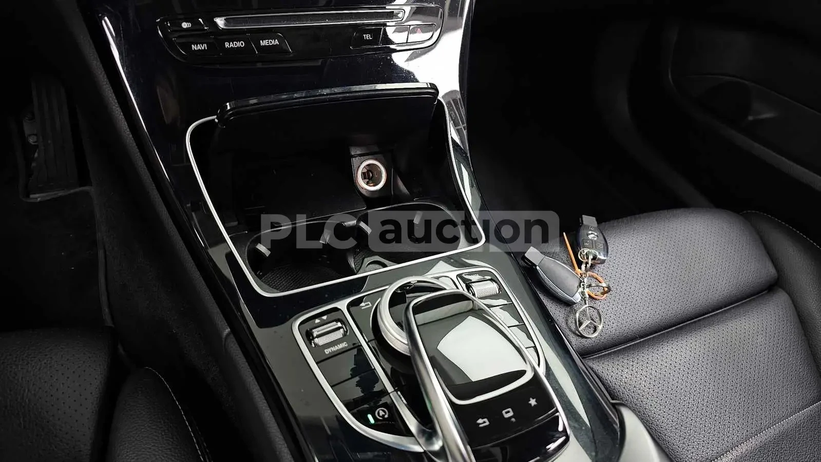 Mercedes-Benz C 220 ПОДГРЕВИ/ШИБИДАХ/ФИКСИРАНА ЦЕНА ДО БЪЛГАРИЯ, снимка 12 - Автомобили и джипове - 54998193