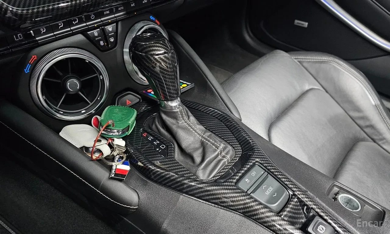 Chevrolet Camaro 6.2 V 8 Уникат* Карбон * Лед индикатор на волана , снимка 7 - Автомобили и джипове - 55653500