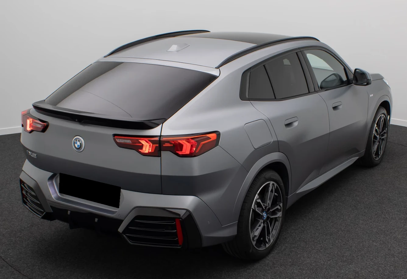BMW iX2 eD20 * M-SPORT* 360* H/K* , снимка 5 - Автомобили и джипове - 56105128