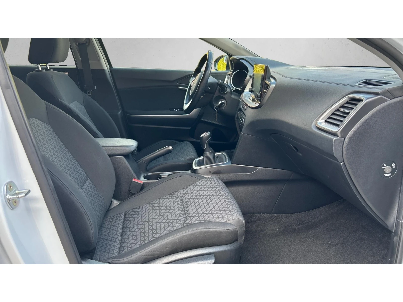 Kia Ceed 1. 0 T-GDI  M/T, Месечна вноска от 199  , снимка 9 - Автомобили и джипове - 56118449