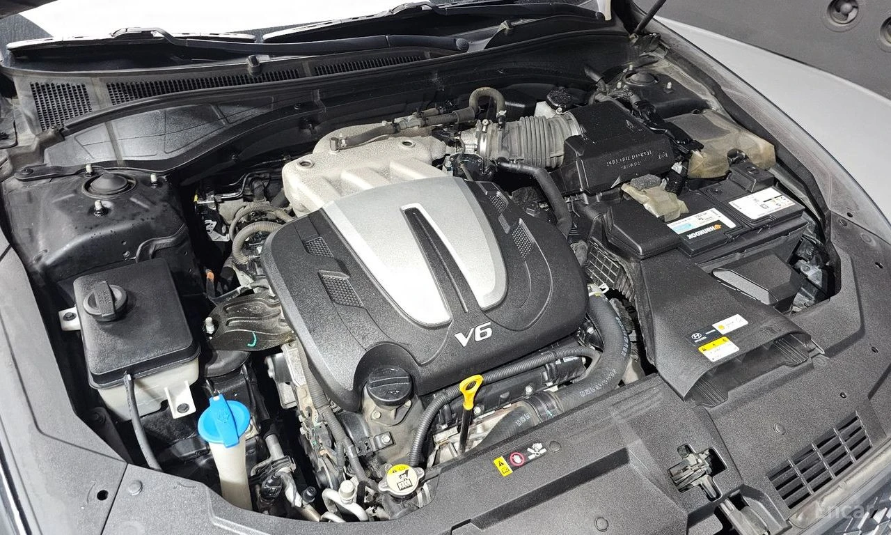 Hyundai Grandeur 3.0* ГАЗ* ДИСТРОНИК* ОБДУХВАНЕ* КАМЕРА* КРАЙНА ЦЕН, снимка 6 - Автомобили и джипове - 56211819