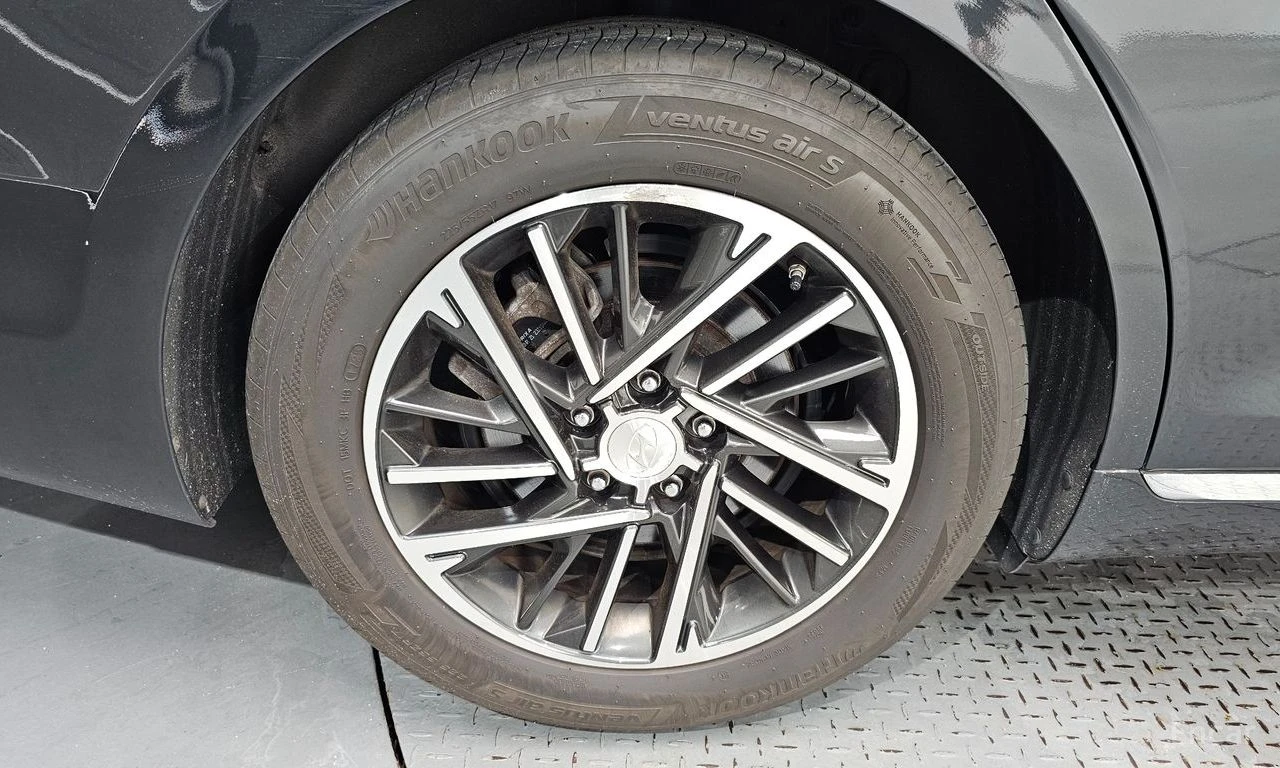 Hyundai Grandeur 3.0* ГАЗ* ДИСТРОНИК* ОБДУХВАНЕ* КАМЕРА* КРАЙНА ЦЕН, снимка 5 - Автомобили и джипове - 56211819