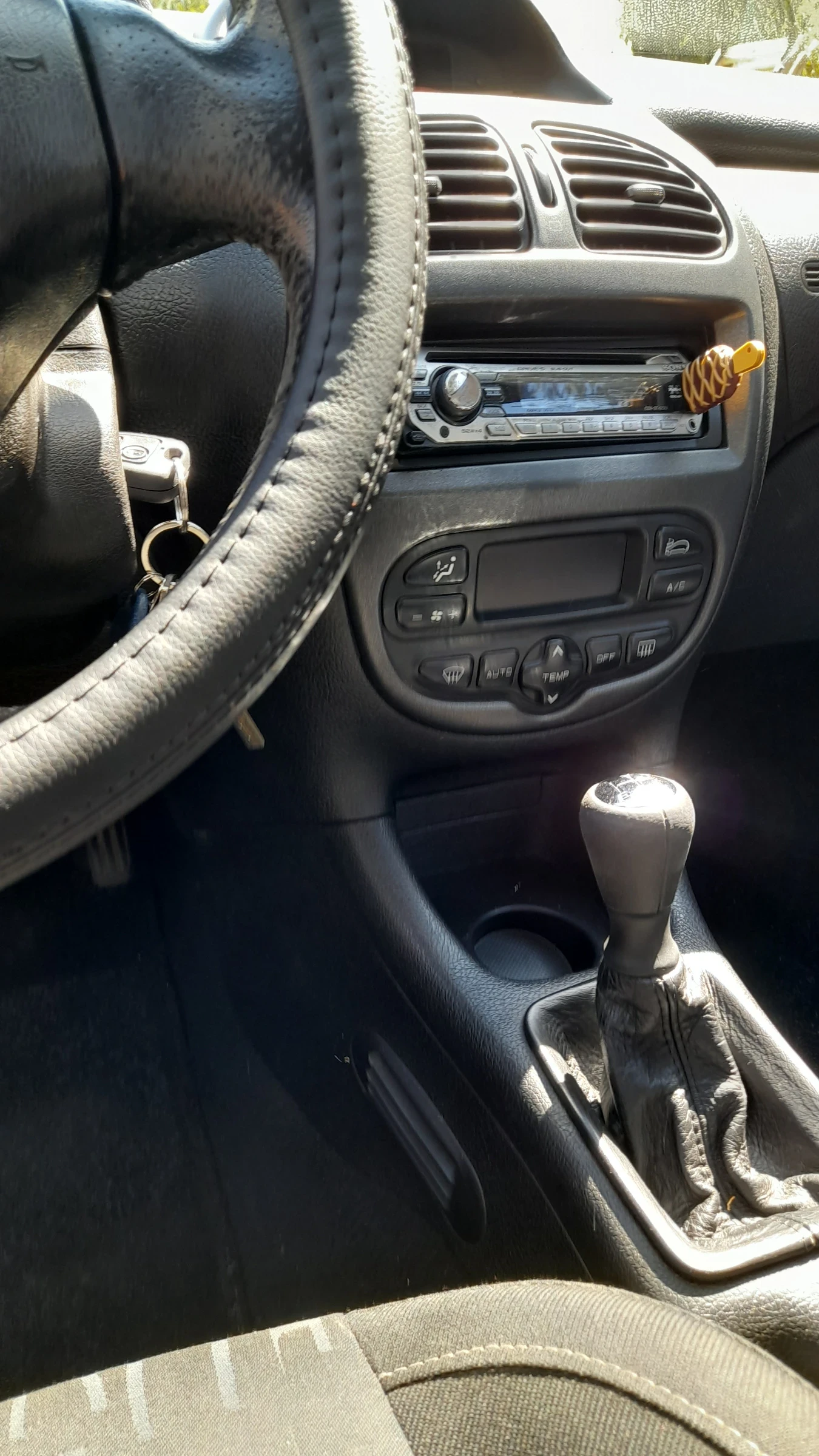Peugeot 206 ХS, снимка 4 - Автомобили и джипове - 56296224