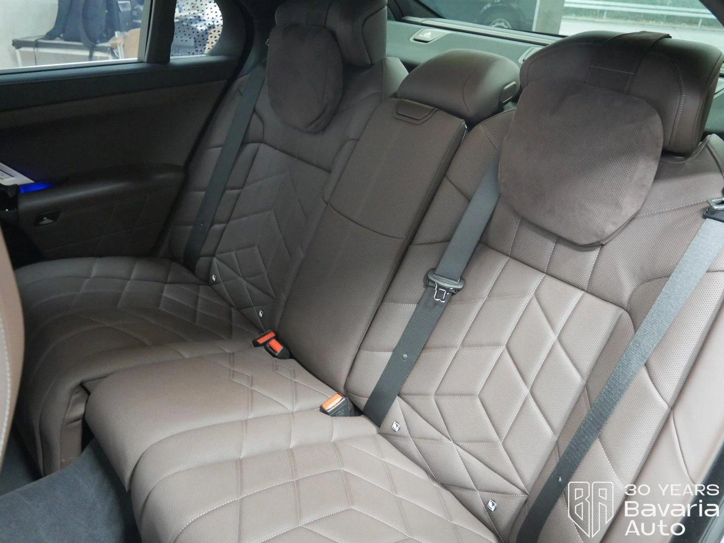 BMW 740 d xDrive Sportautomatic, снимка 9 - Автомобили и джипове - 56540641