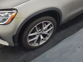 Mercedes-Benz GLC 300 * AMG Line * CARFAX * Без инциденти * , снимка 16