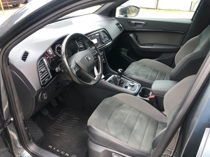 Seat Ateca 2.0-150к.с-LED-Xcellence-НАВИ-FULL-ИТАЛИЯ!, снимка 12 - Автомобили и джипове - 46791481