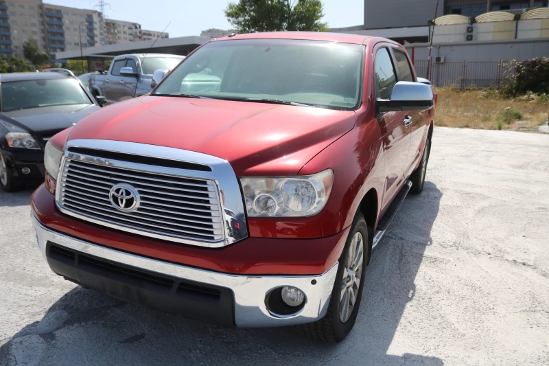 Toyota Tundra 5.7 V8 4x4, снимка 2 - Автомобили и джипове - 51570559