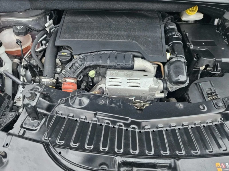 Opel Crossland X 1.2 T, снимка 4 - Автомобили и джипове - 52263307