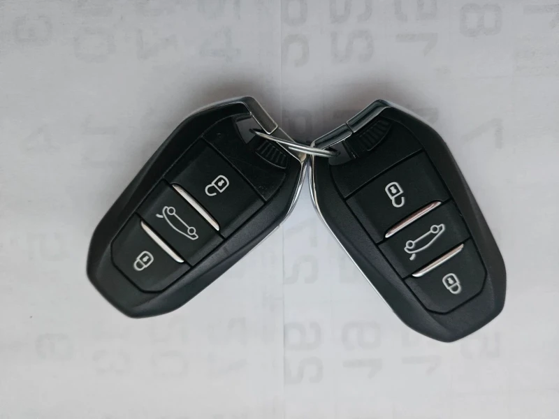 Opel Crossland X 1.2 T, снимка 5 - Автомобили и джипове - 52263307