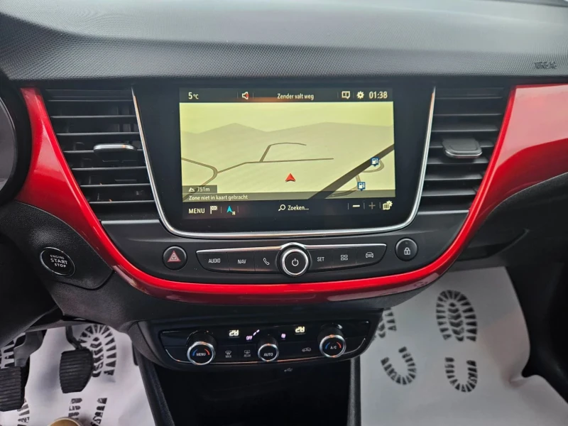 Opel Crossland X 1.2 T, снимка 6 - Автомобили и джипове - 52263307