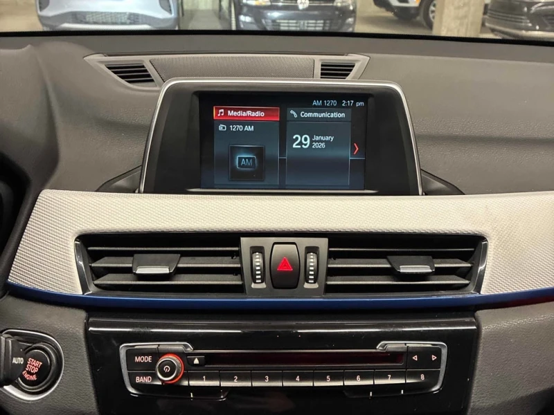 BMW X1 * xDrive28i * CARFAX * М ПАКЕТ * PANO, снимка 9 - Автомобили и джипове - 53277873