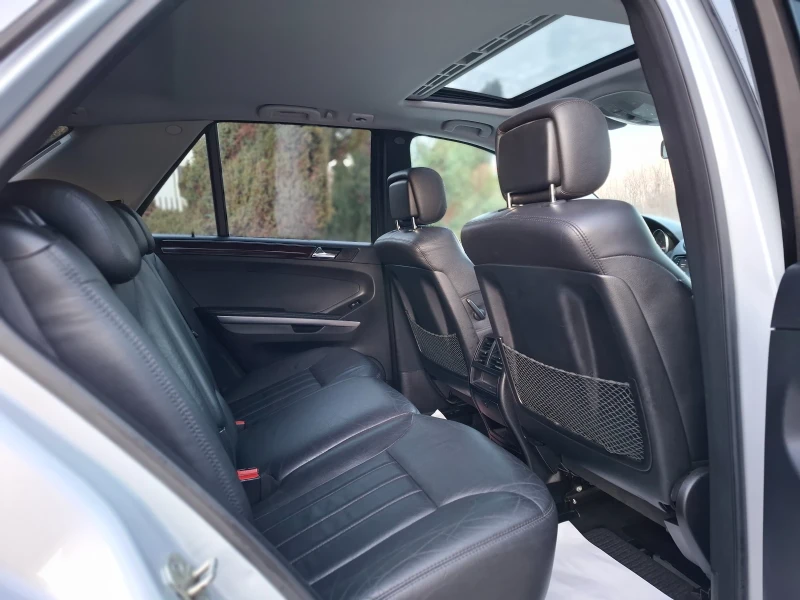 Mercedes-Benz ML 320 3.0CDI 224hp * ИТАЛИЯ * КЛИМАТРОНИК * ANDROID * , снимка 17 - Автомобили и джипове - 53501697