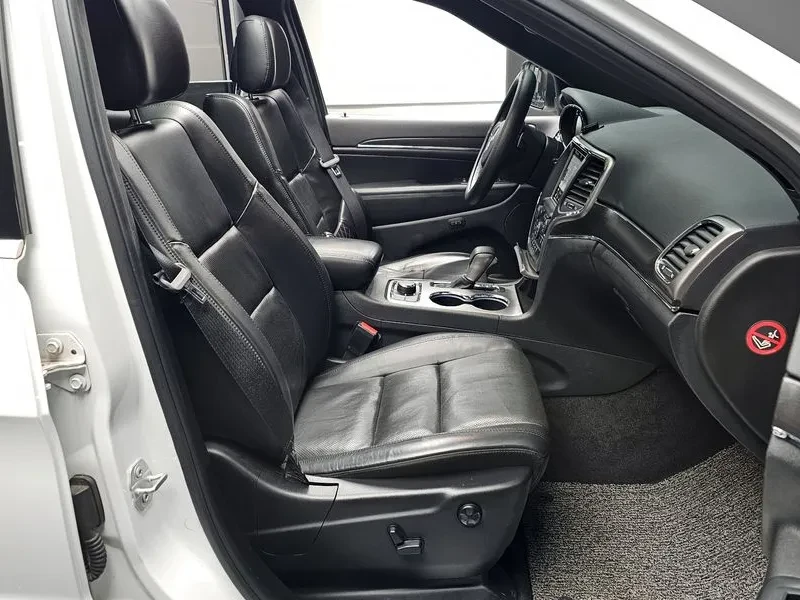 Jeep Cherokee 3.6 Limited - CAMO 30% ABAHC, снимка 10 - Автомобили и джипове - 55941610
