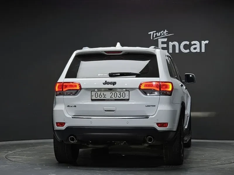 Jeep Cherokee 3.6 Limited - CAMO 30% ABAHC, снимка 4 - Автомобили и джипове - 55941610