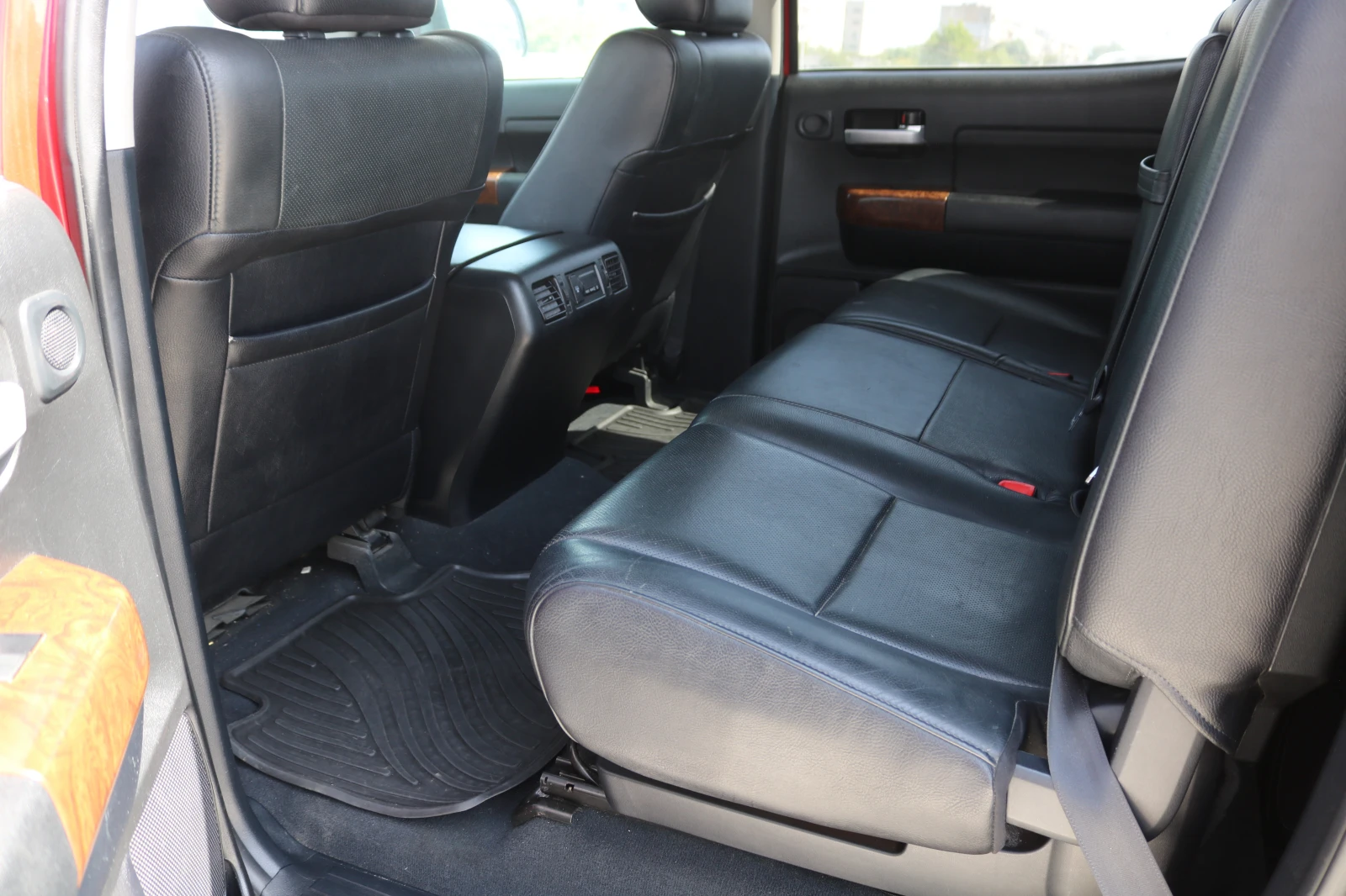 Toyota Tundra 5.7 V8 4x4 - изображение 9