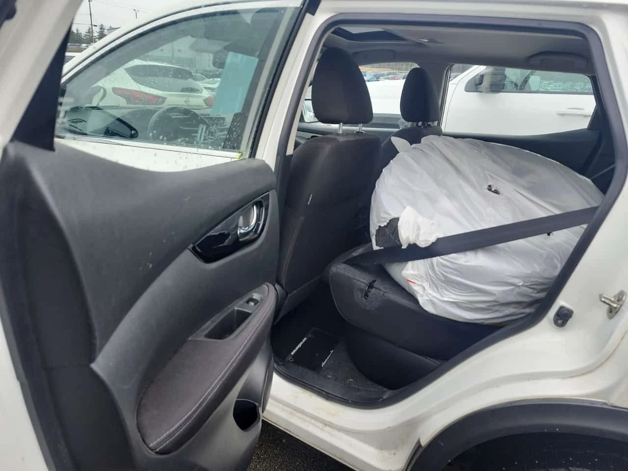 Nissan Qashqai SV| PANORAMA| 2 �����| 2 ����� ���� � ������|  | Mobile.bg � ����������� 11