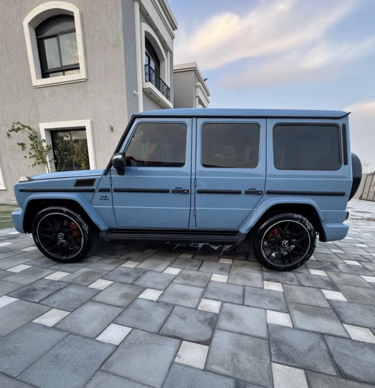 Mercedes-Benz G 63 AMG FACELIFT CONVERSION , снимка 2 - Автомобили и джипове - 54425471