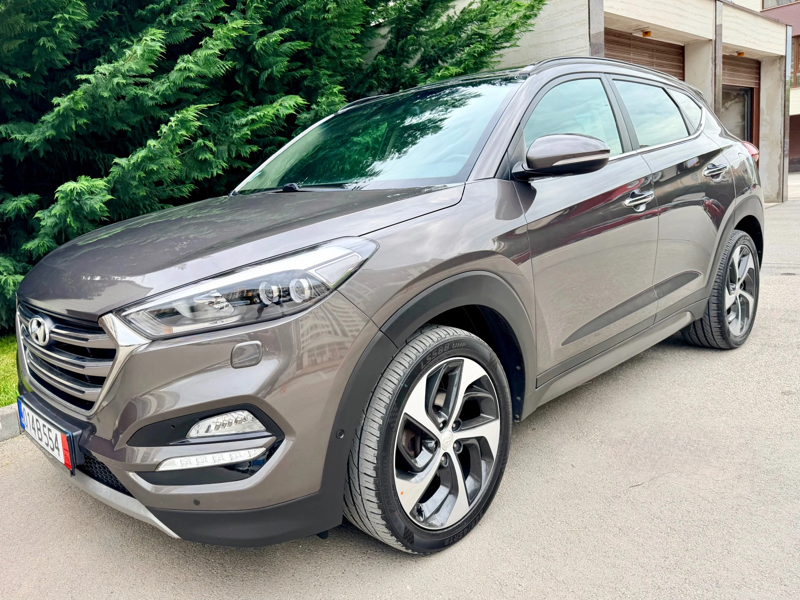 Hyundai Tucson 1.7CRDI PREMIUM PANORAMA PODGREV OBDUHVANE KEYLESS