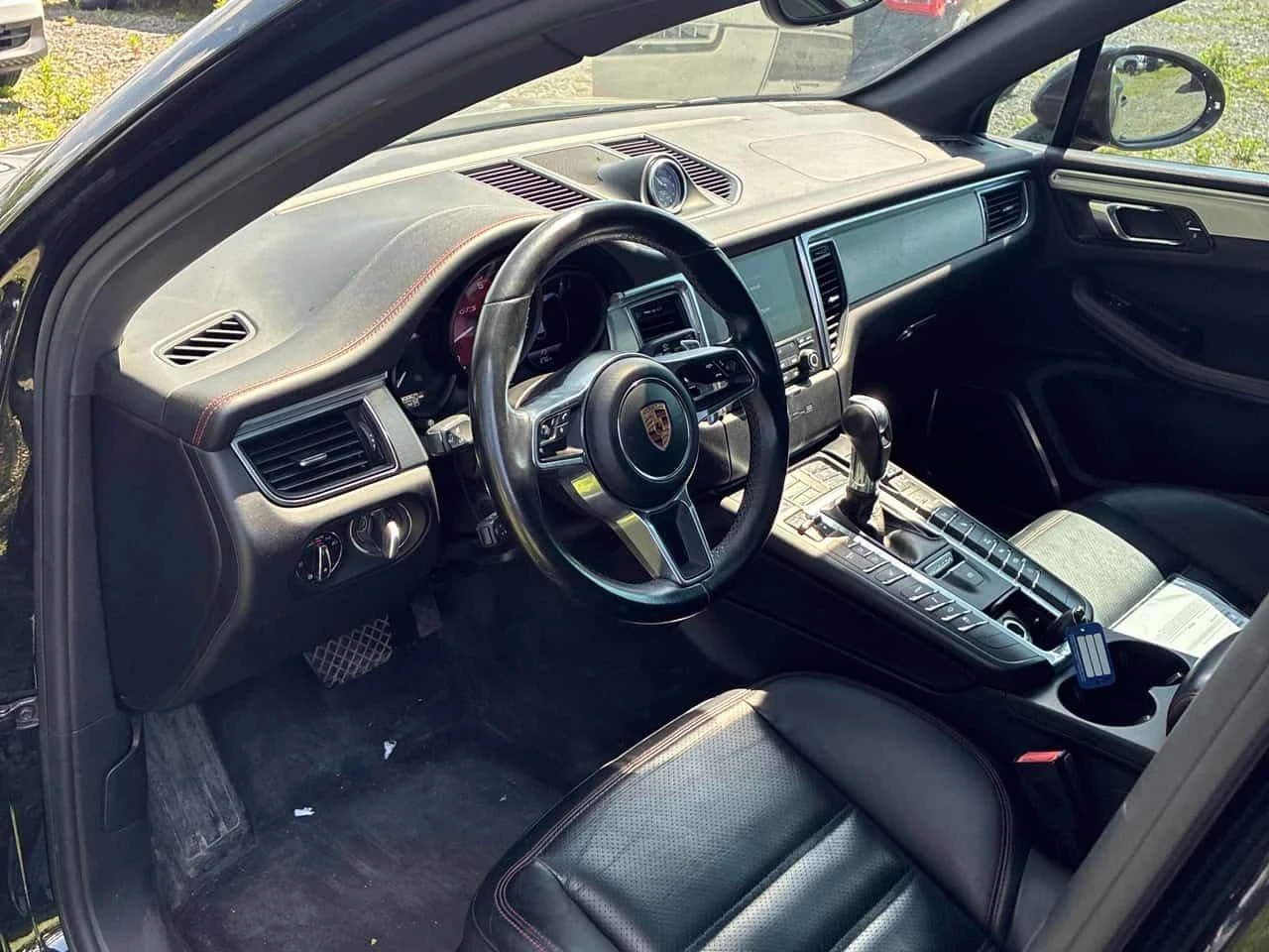 Porsche Macan  GTS * ГЛАВНО ПРЕДСТАВИТЕЛСТВО НА TOYOTA* , снимка 5 - Автомобили и джипове - 55007897