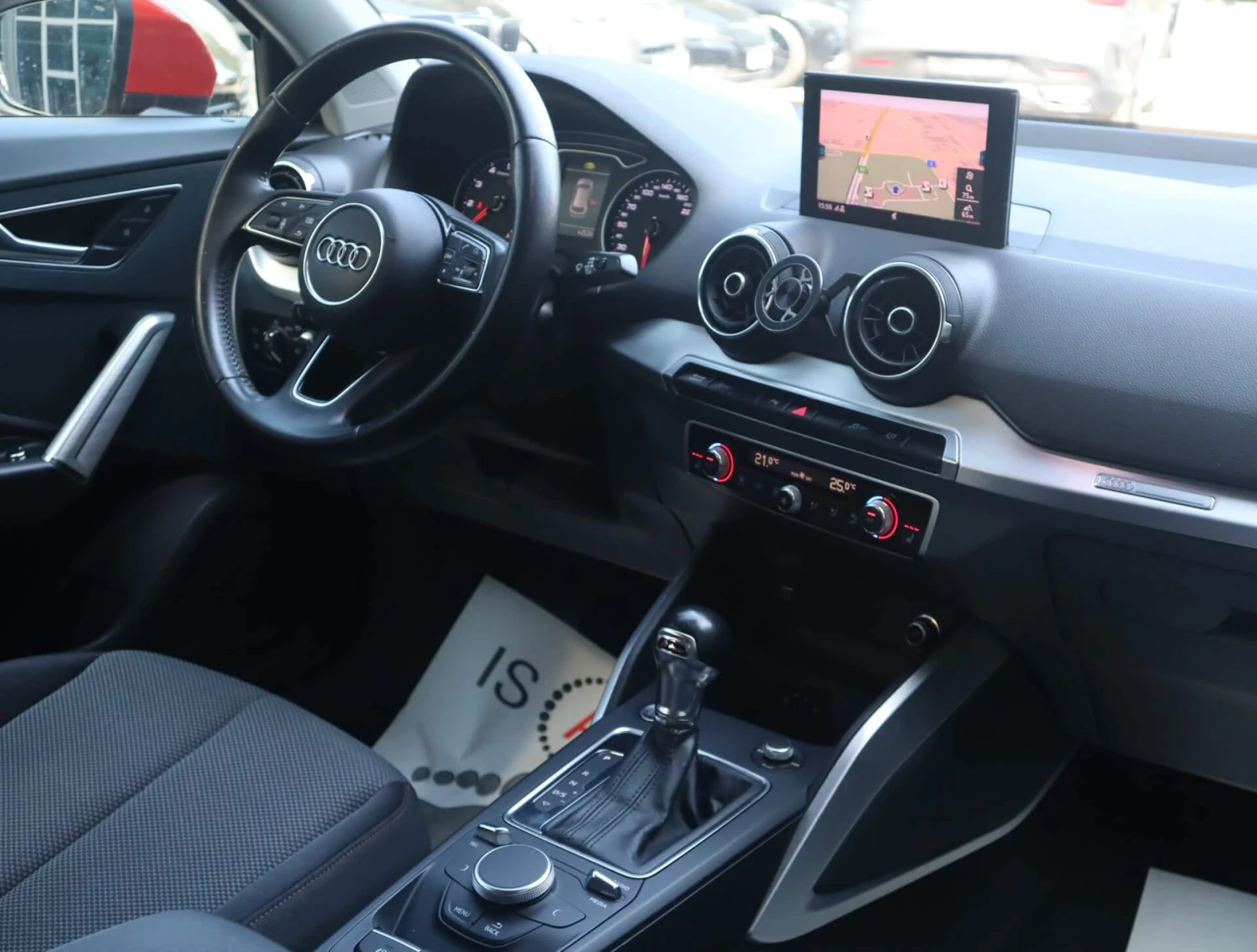 Audi Q2 1.4TFSI/Sline/Distronic/Подгрев/Drive Select/, снимка 16 - Автомобили и джипове - 55040029