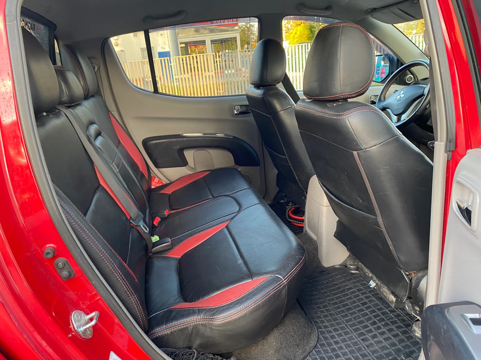 Mitsubishi L200, снимка 11 - Автомобили и джипове - 55658778