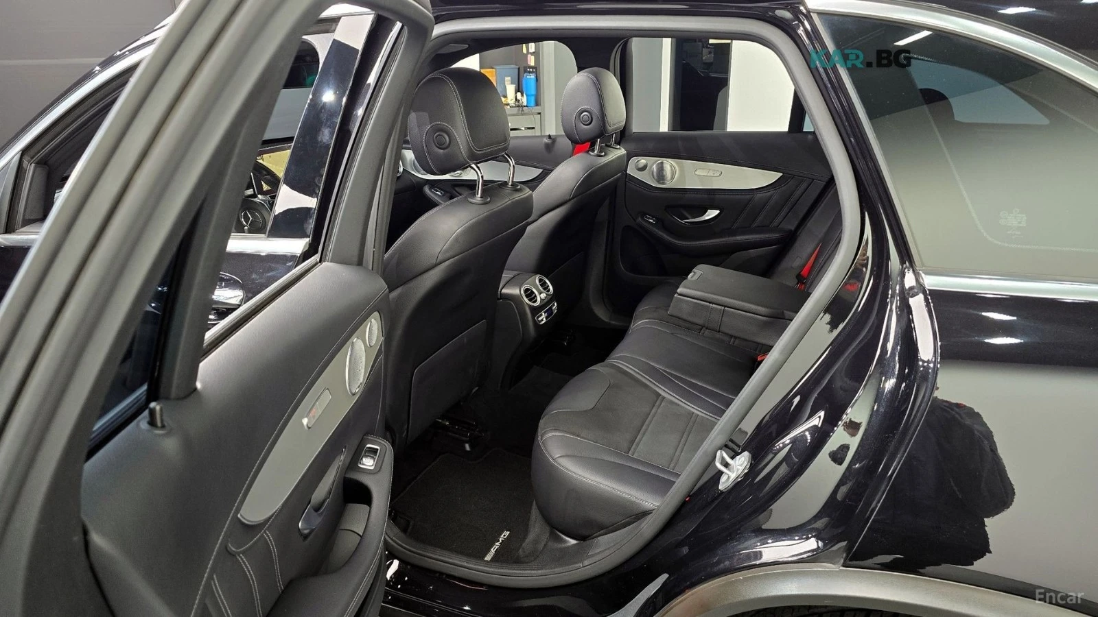 Mercedes-Benz GLC 63 AMG 4MATIC+ * HUD* 360* КОЖА* НАВИ* ПАНО, снимка 9 - Автомобили и джипове - 55819940