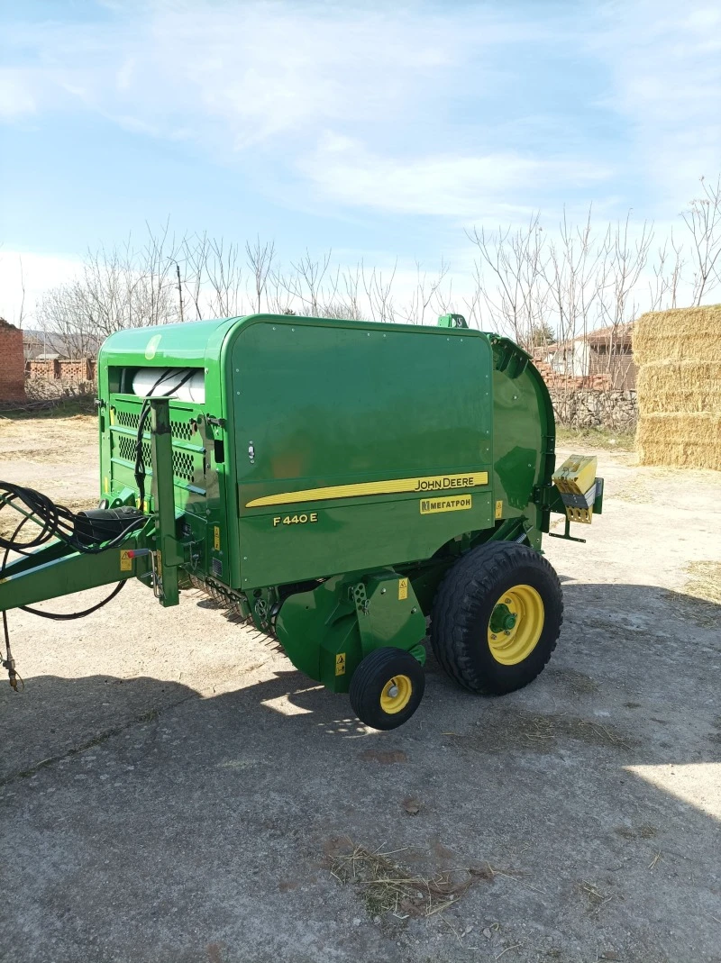 Балировачка John Deere F440E, снимка 4 - Селскостопанска техника - 49544807