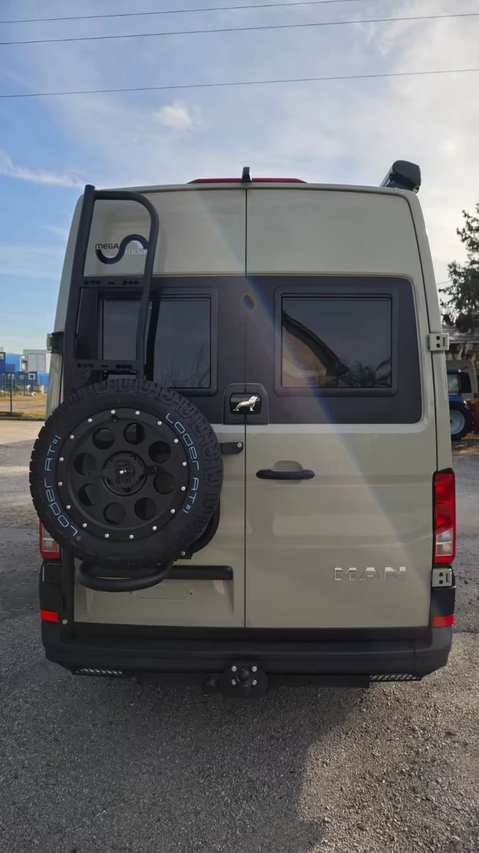 Кемпер Megamobil Man 680 4x4 , снимка 3 - Каравани и кемпери - 53953245