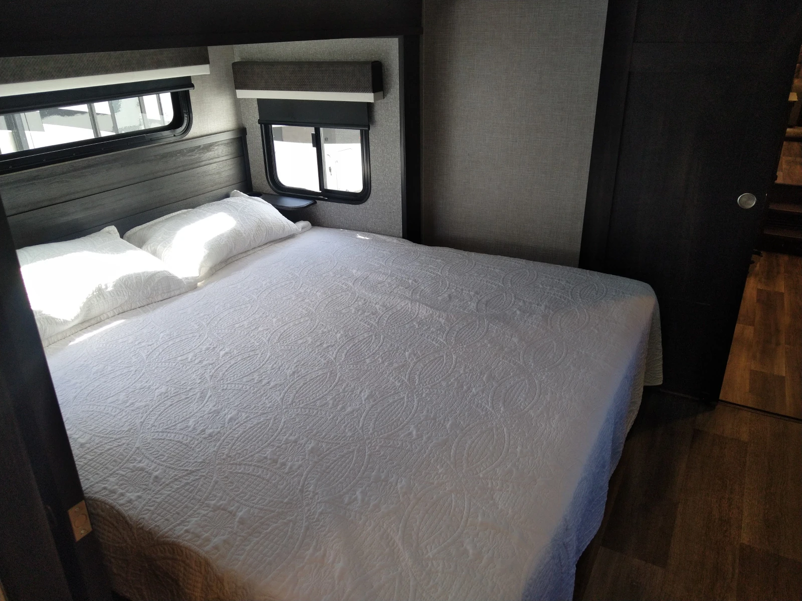  Jayco North Point  | Mobile.bg   12