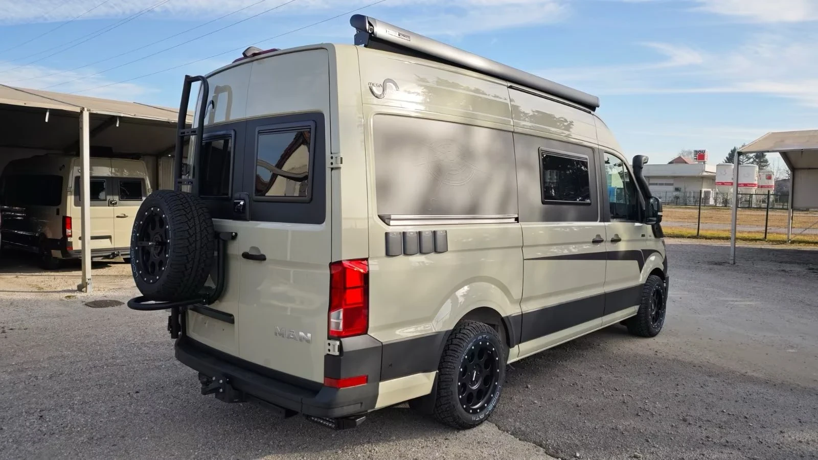 Кемпер Megamobil Man 680 4x4 , снимка 2 - Каравани и кемпери - 53953245